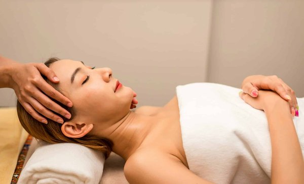 Apprendre le métier de magnétiseur : tout savoir de A à Z !