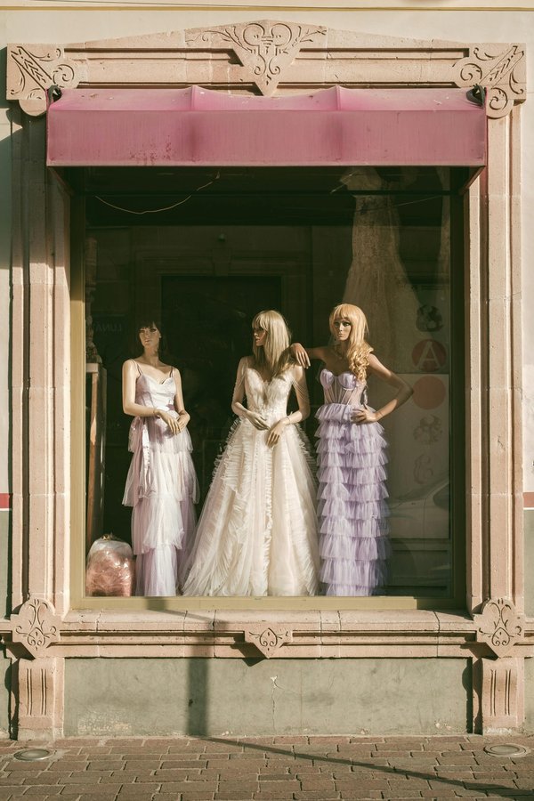 Mannequin vitrine réaliste : sublimer vos collections mode